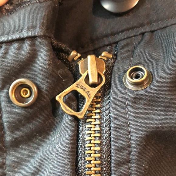 Levi’s women’s black canvas multi pocket jacket snaps and zipper closure L - Picture 11 of 11